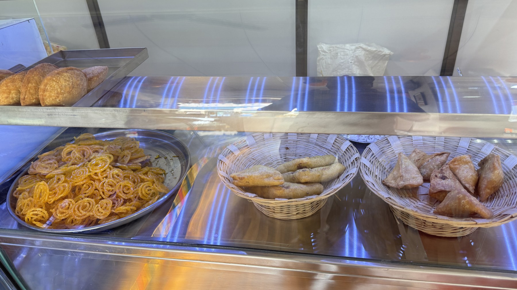 Fresh jalebi and samosa